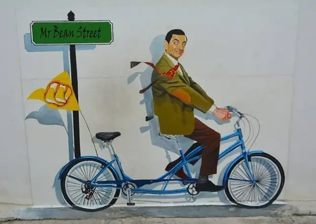 Mr. Bean taken as an example of non-verbal communication.